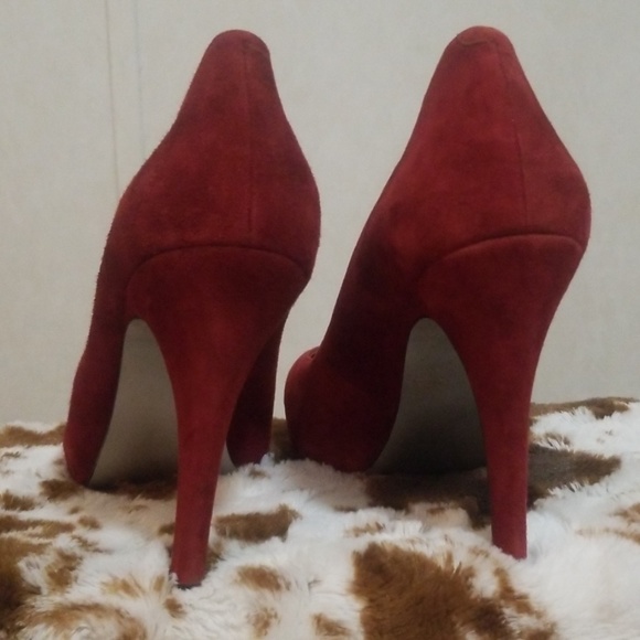 Jessica Simpson suede high heels - Picture 3 of 4